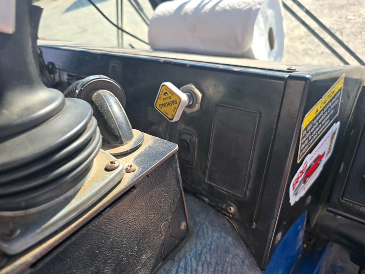 2007-mack-le613-image-57