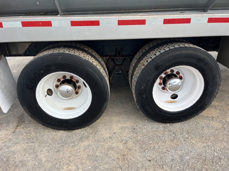 2001-kenworth-t800-image-14