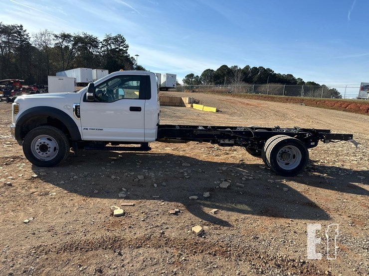 ford-f550-xl-image-6