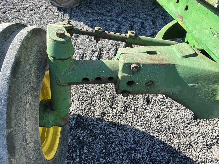 john-deere-4520-image-29