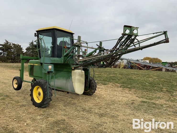 john-deere-6000-image-7