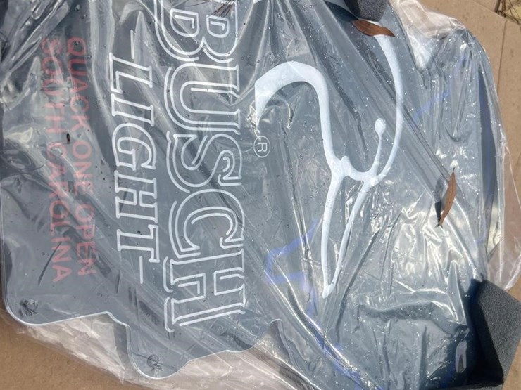 busch-light-neon-light-image-3