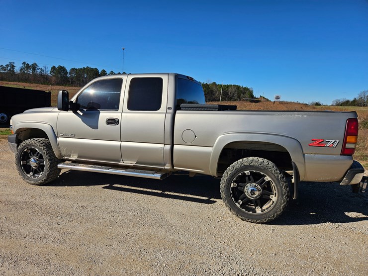 chevrolet-silverado-2500-image-8