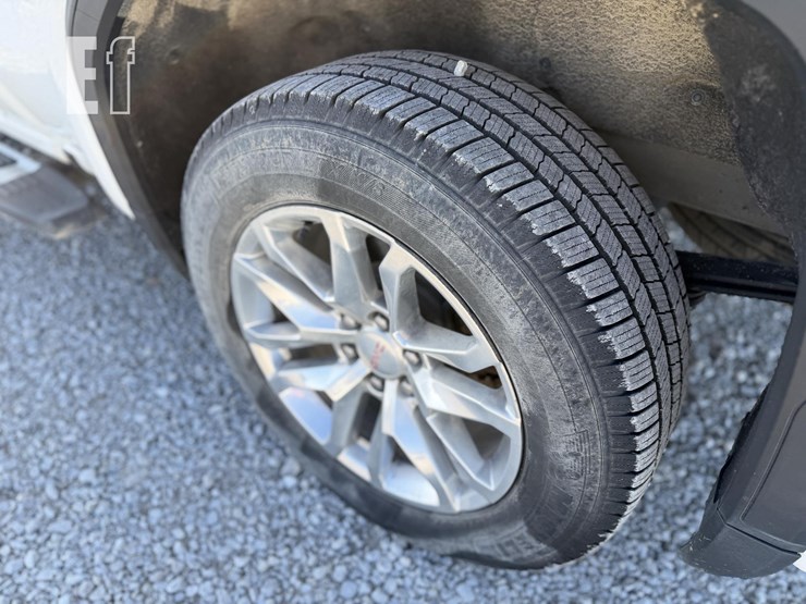 gmc-sierra-1500-slt-image-15