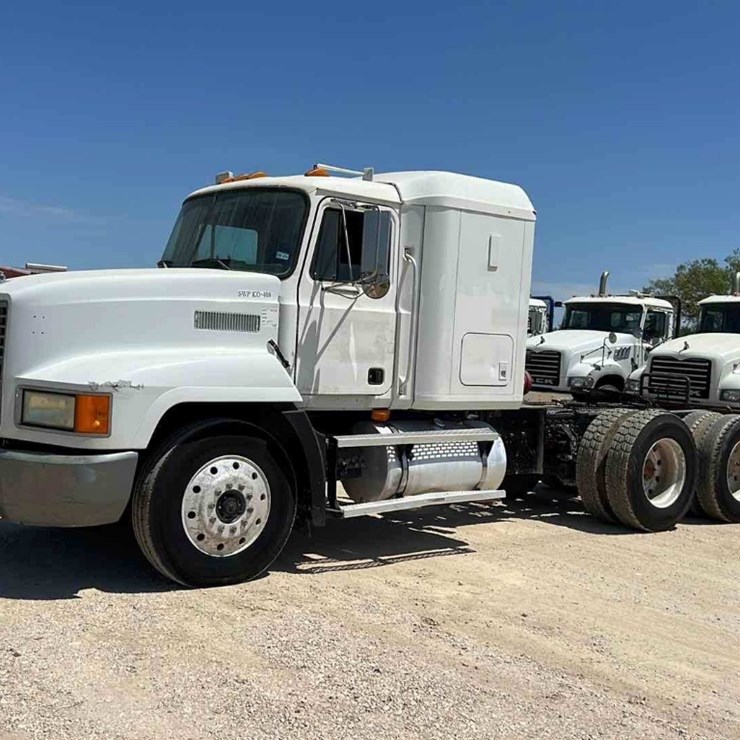 2000 MACK CH DAYCAB