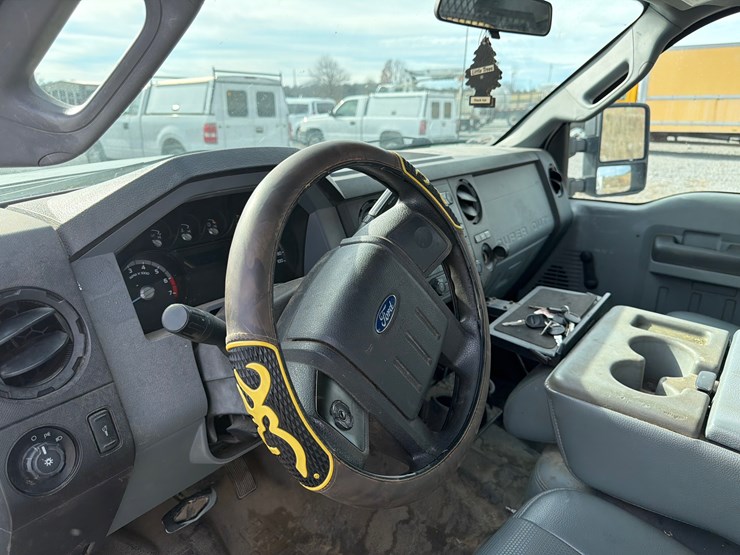 ford-f250-xl-image-18