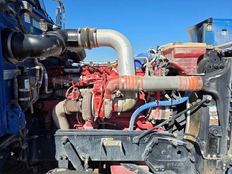 2013-peterbilt-367-image-11