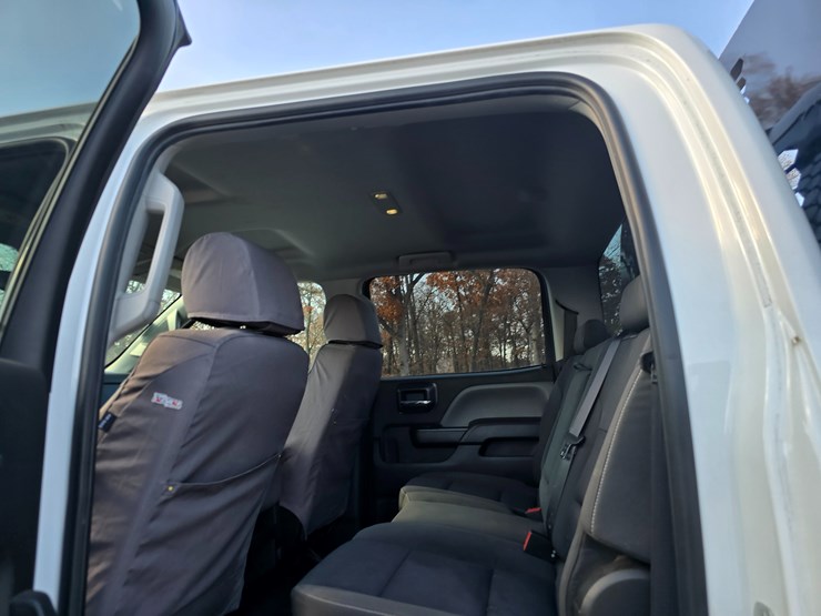 chevrolet-silverado-5500hd-image-69