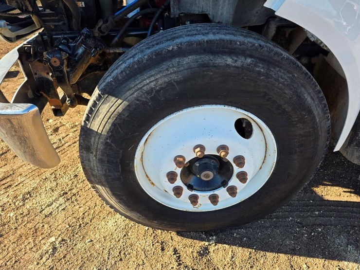 2008-ford-f650-image-13