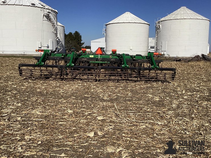 2013-john-deere-2720-image-6