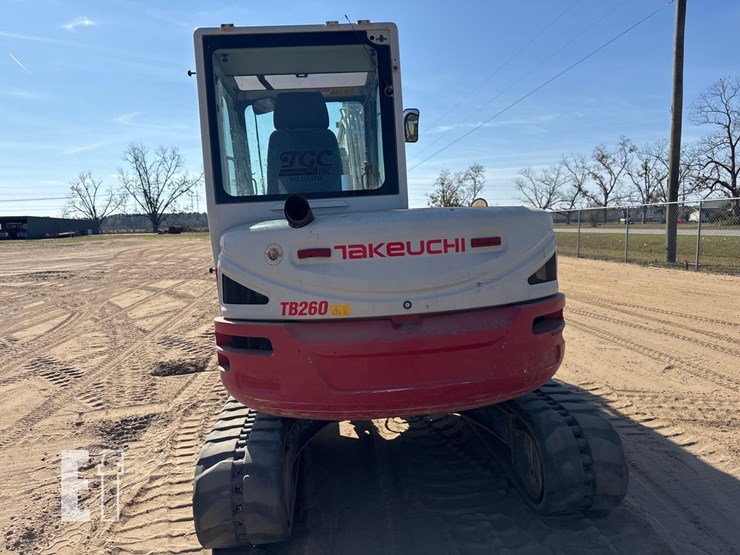 2020-takeuchi-tb260-image-3