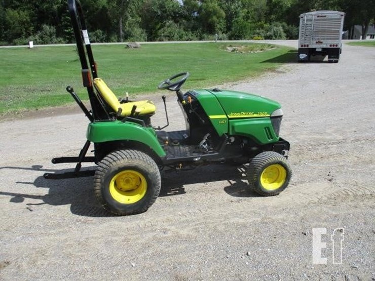 john-deere-2305-image-17