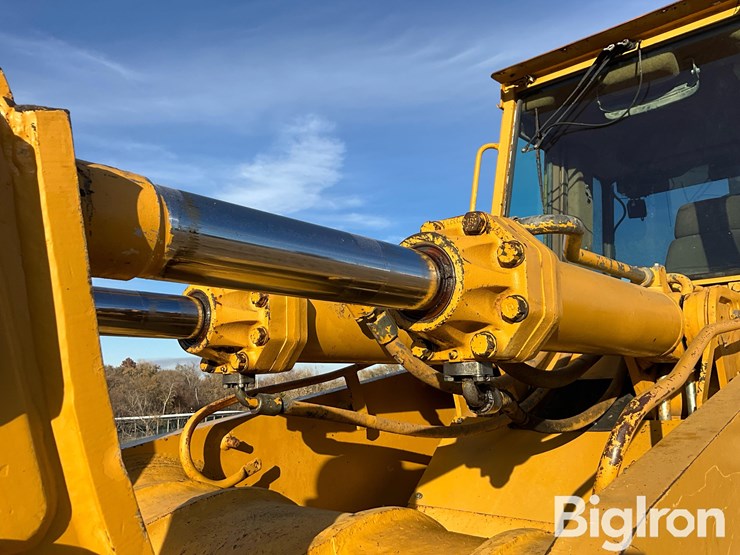 1998-caterpillar-973-track-loader-image-17