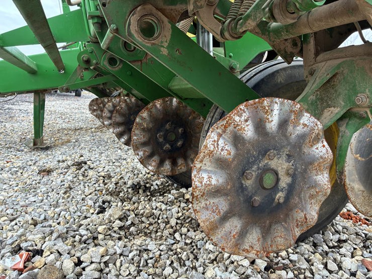 john-deere-7200-image-5