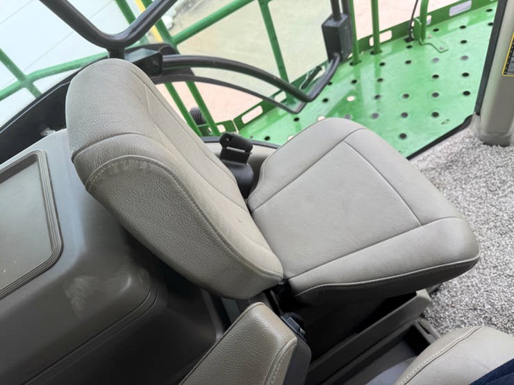 john-deere-800r-image-70