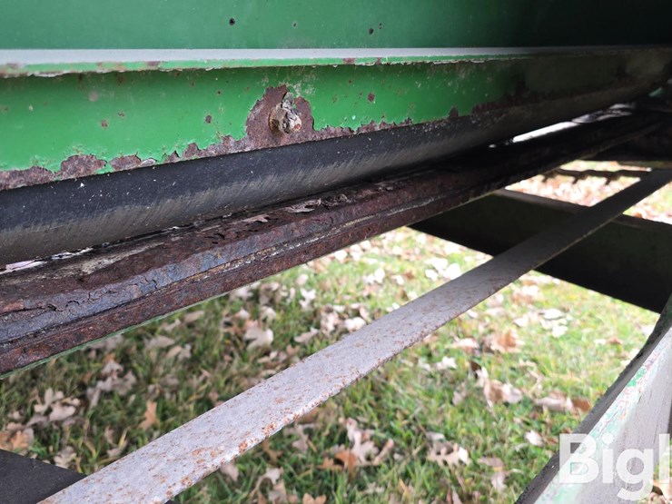 john-deere-350-image-17