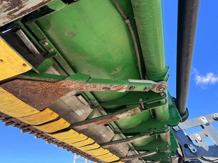 2012-john-deere-625f-image-21