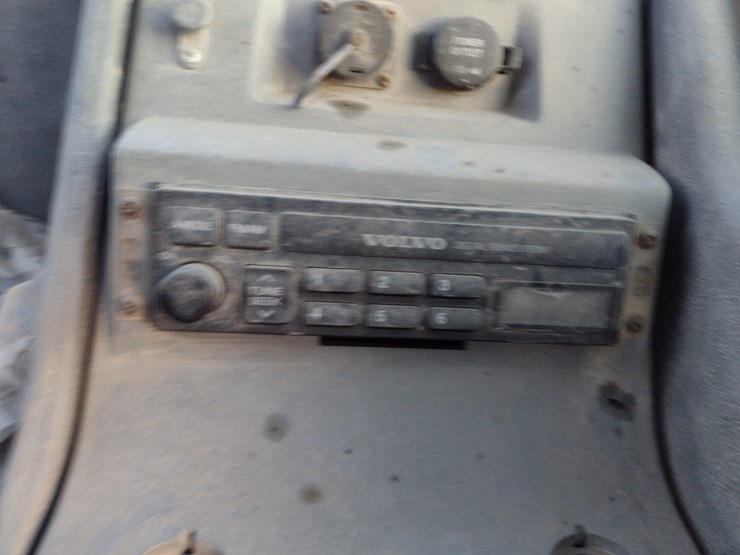 volvo-ec160b-lc-image-11