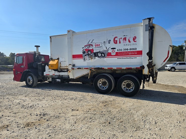 2007-mack-le613-image-13