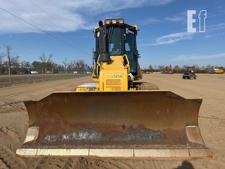 komatsu-d51pxi-22-image-6