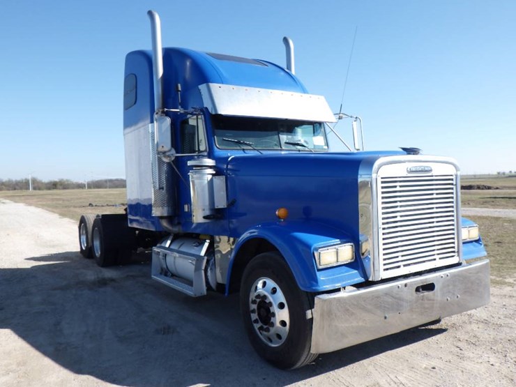 1998-freightliner-fld120-classic-image-3