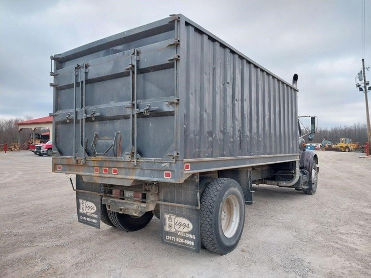 international-4700-image-5