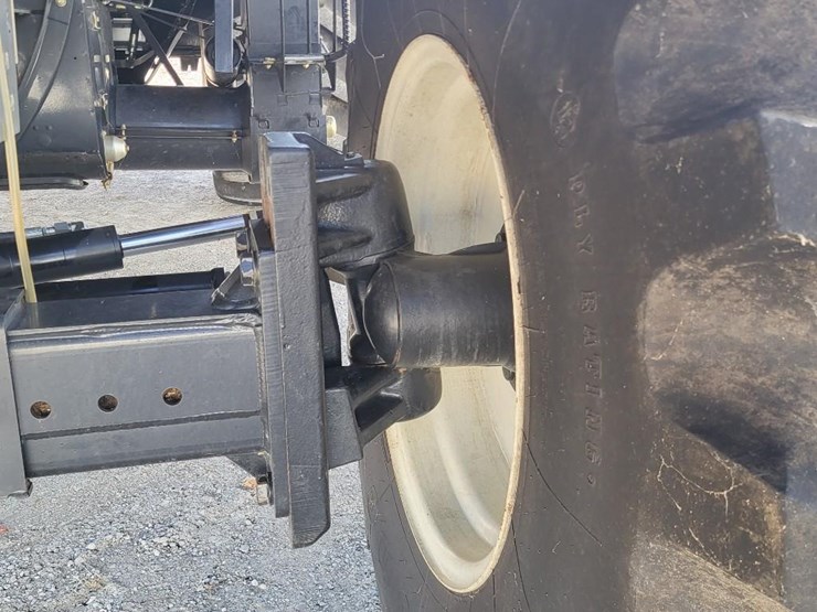 new-holland-cr9040-image-75