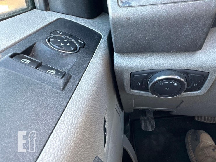 ford-f550-xl-image-22