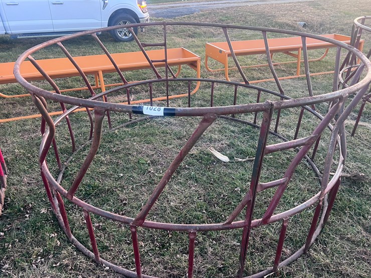 #1028-•-used-round-bale-ring-image-1