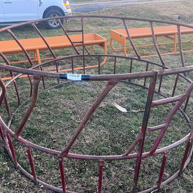 #1028 • Used Round Bale Ring