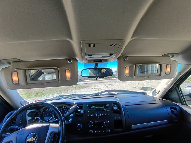 chevrolet-silverado-1500-image-57