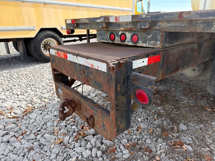 international-4700-image-11