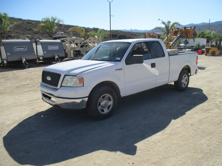 2006-ford-f150-xlt-image-2