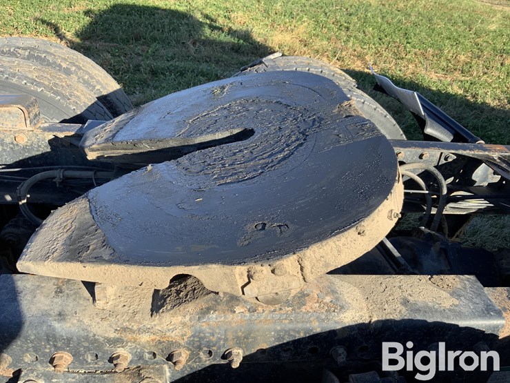 2004-freightliner-columbia-t/a-truck-trailer-image-12