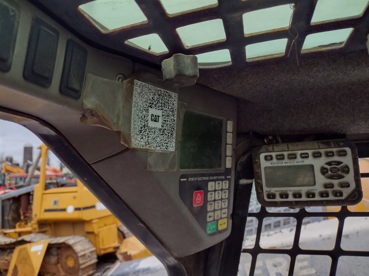 bobcat-t300-image-10