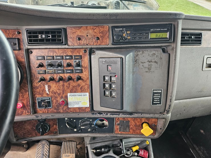 kenworth-t300-image-54