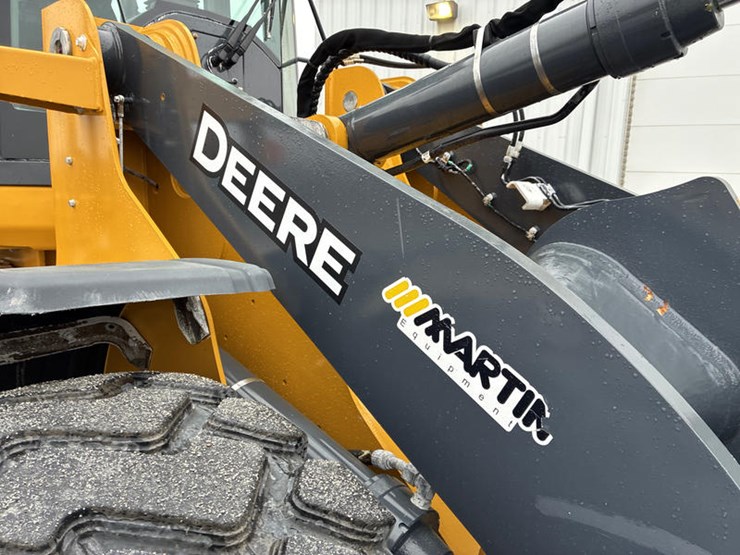 john-deere-624-image-24