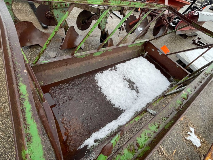 #6107-•-bale-feeder-(o12)-image-7