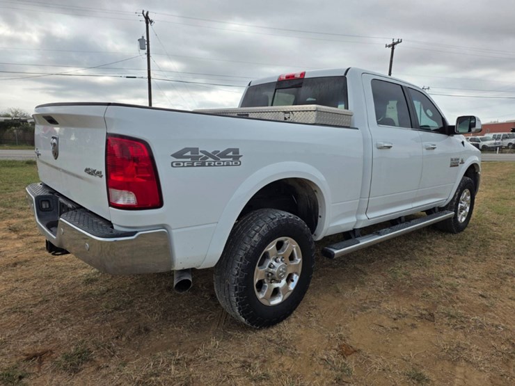 2018-dodge-2500-image-5