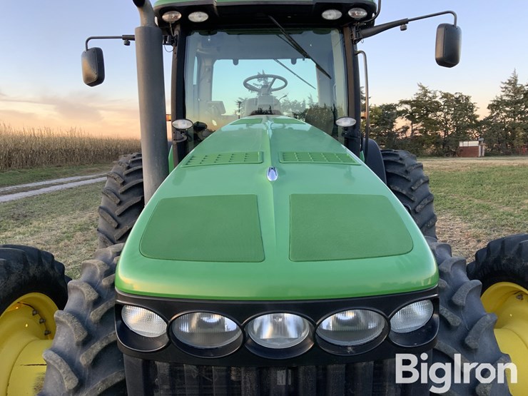 john-deere-8320r-image-17