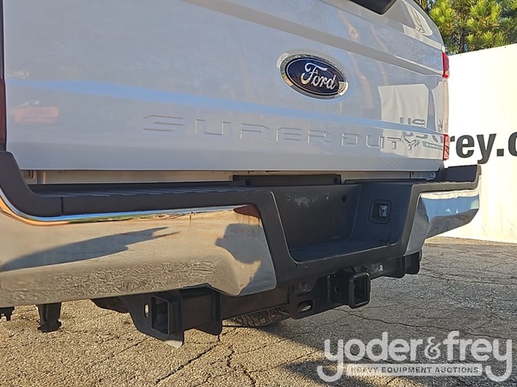 ford-f350-xl-image-19