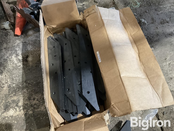 wearparts-9904f1399-hiniker-cultivator-blades-image-5