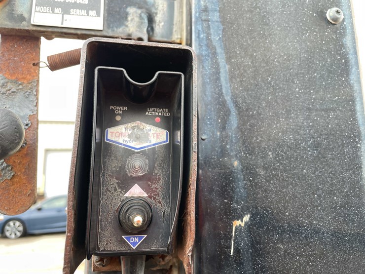 chevrolet-express-3500-image-103