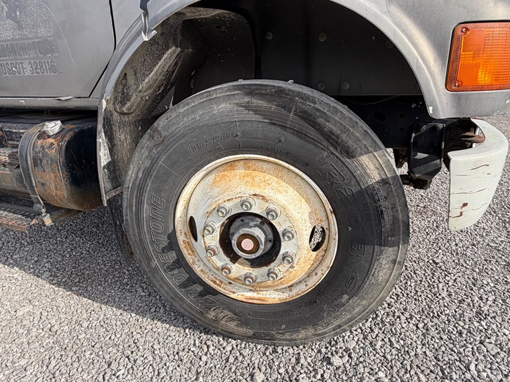 international-4700-image-12