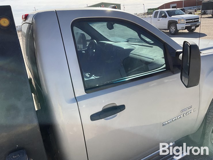 gmc-sierra-3500-image-15