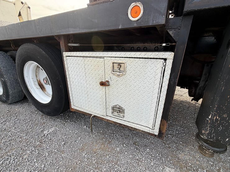 national-1100-image-23