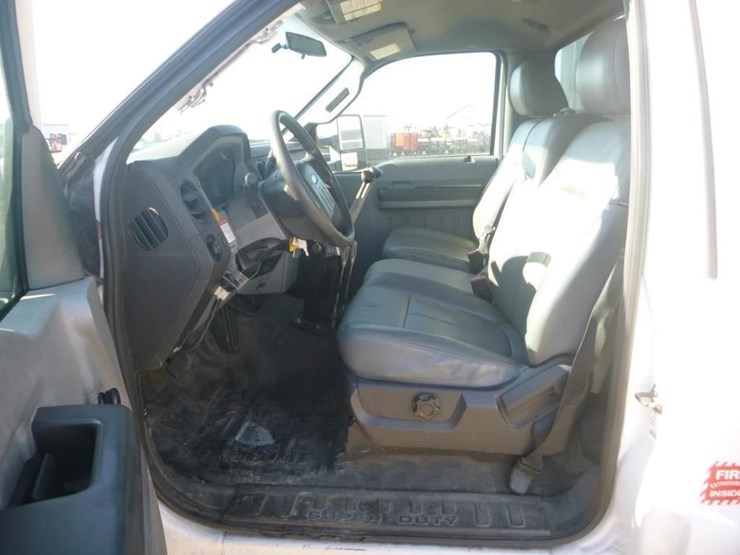 2012-ford-f550-image-11