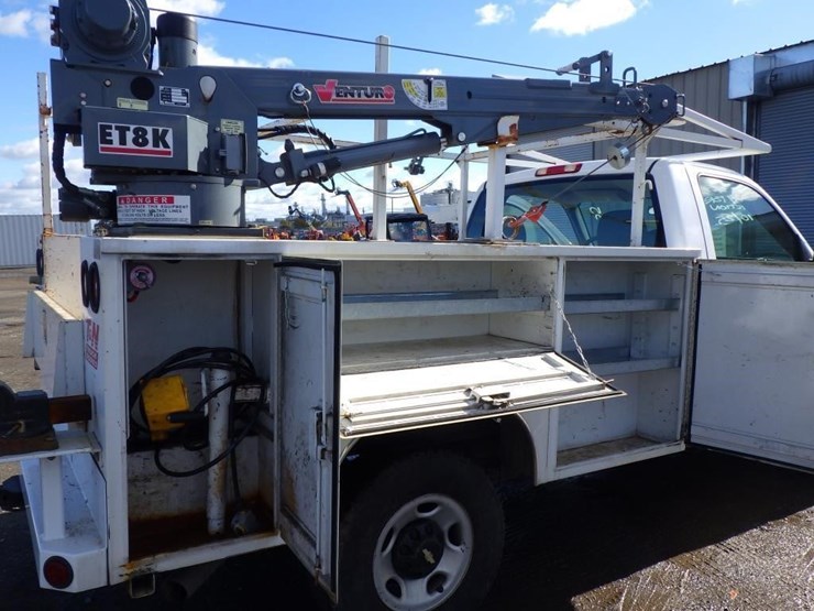 2004-chevrolet-2500hd-image-9