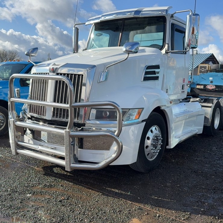 2018 WESTERN STAR 5700XE