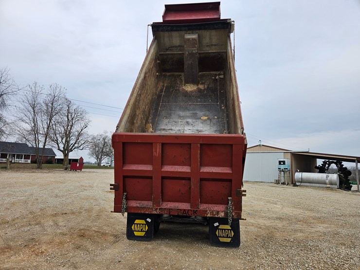 freightliner-122sd-image-36